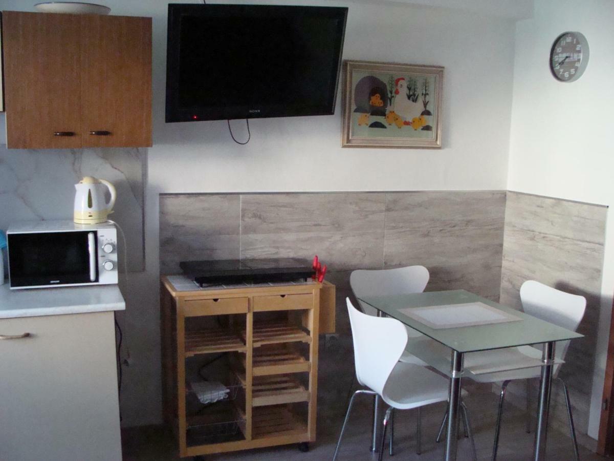 Apartman Polni 930 Daire Hluboká nad Vltavou Dış mekan fotoğraf